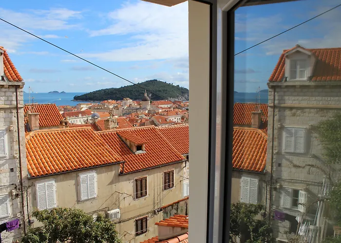 Angelina Old TownHostel